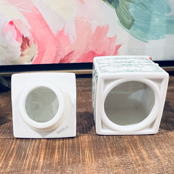 Lenox Spice Village Garlic 1989 - Picture 3 of 6